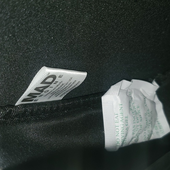 Heart Shaped Spider Web Crossbody - Picture 3 of 4